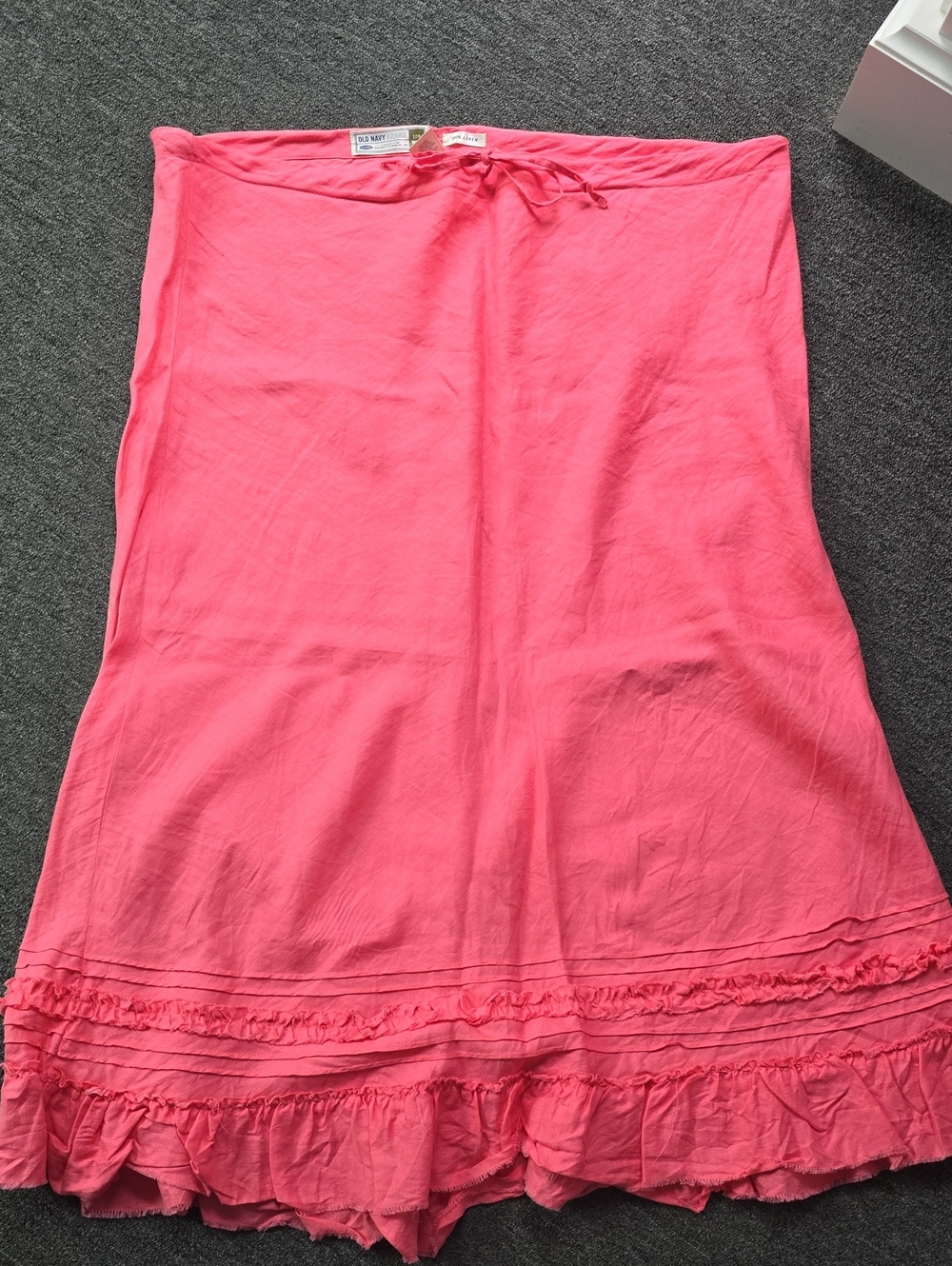 Women’s Pink Ruffle Hem Maxi Skirt